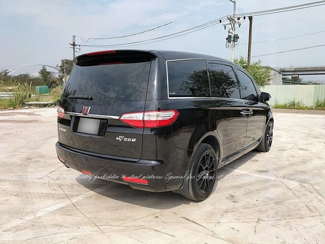 7 MPV 2.2T  第8張相片