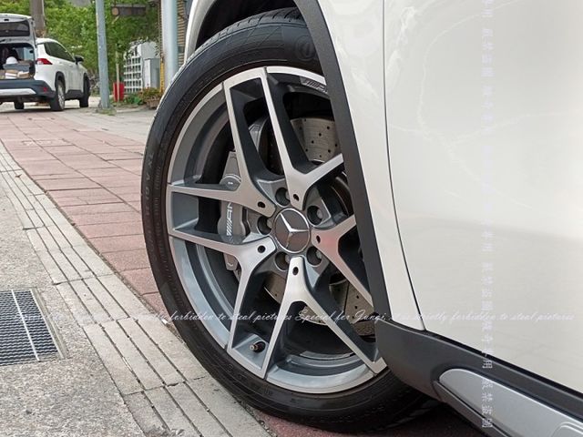 GLA45不用新車價1/3的價格立即擁有  第13張相片