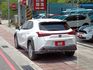 只跑3仟多公里，豪華版，油電混合動力型式，油耗表現佳  第17張縮圖