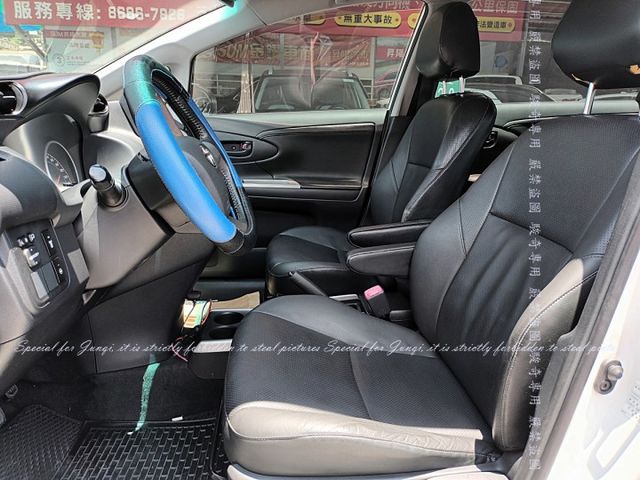 只跑11萬多公里，HID，免鑰匙啟動  第6張相片