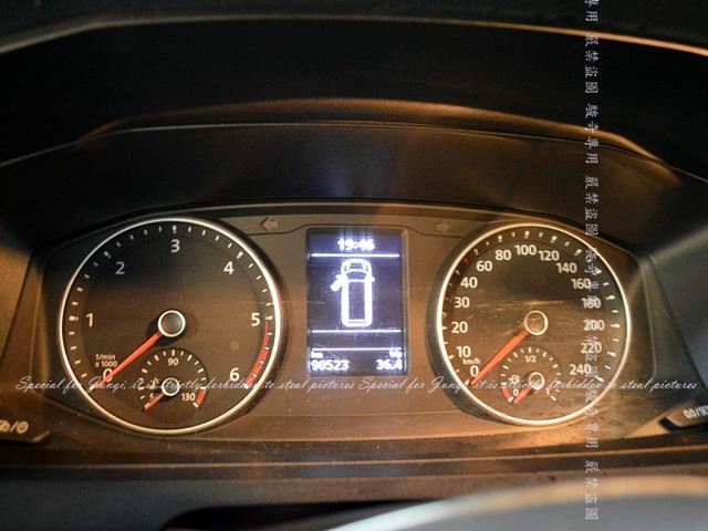 9人座長軸 加裝椅背可調~加裝活動式坡道適合重機業.競速自行車業.孝親輪椅都適用~9人座~純自用非營業.長照.退役 坡道  第4張相片