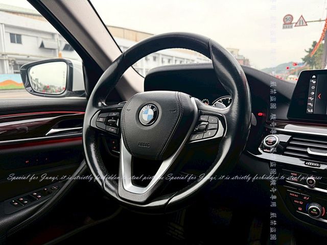 新車價300多萬，252hp  第10張相片