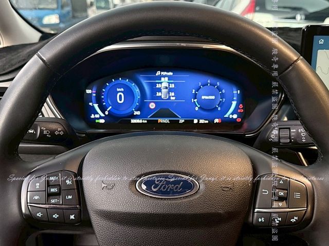 ACTIVE Vignale版，多媒體大螢幕，跨界小休旅，跟車系統  第10張相片