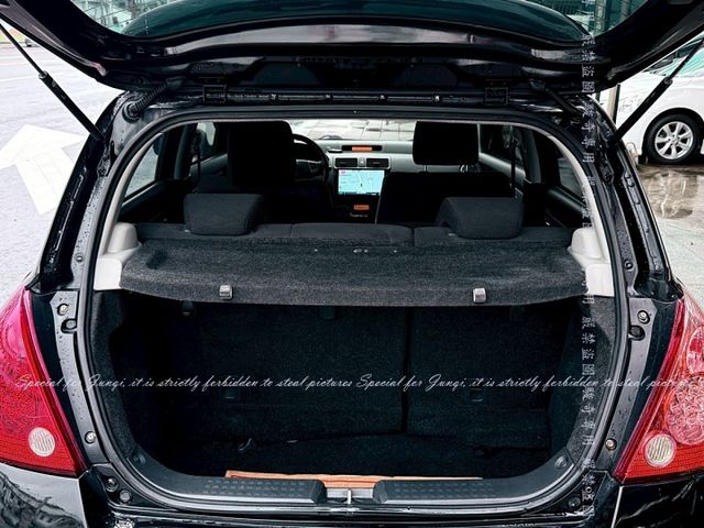 輕巧車款，小車好上手，代步好停車  第11張相片