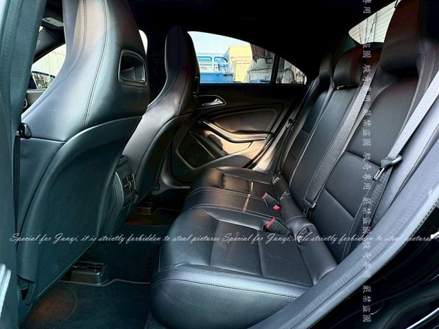 全景天窗，跟車，安卓機，只跑10萬多公里  第3張相片