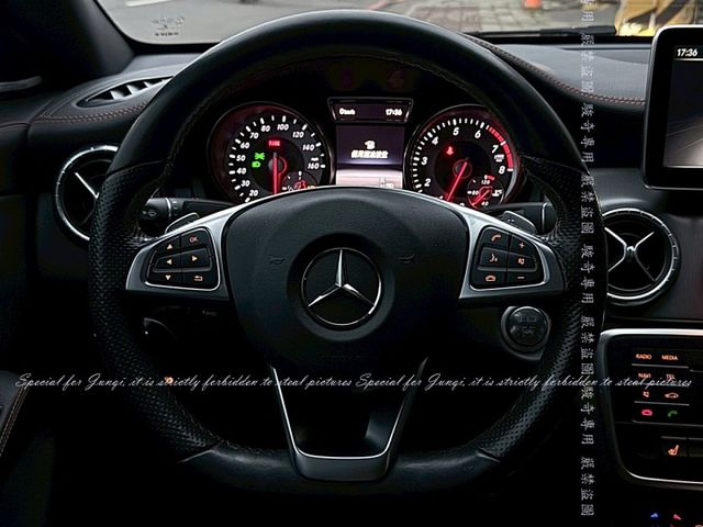 Orange限量版，全景天窗  第4張相片