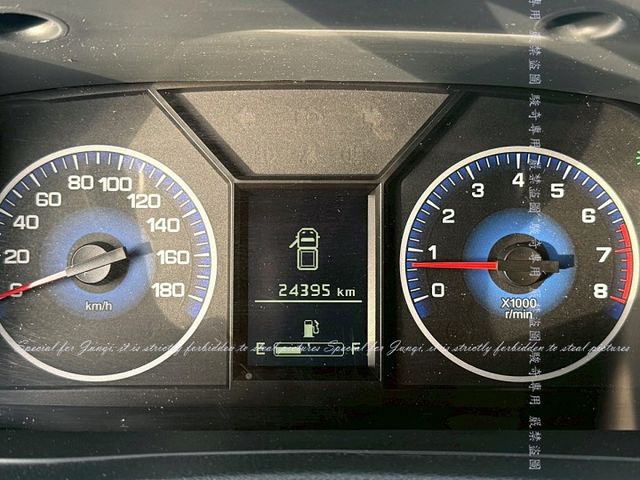 只跑2萬多公里，三面掀帆布  第4張相片