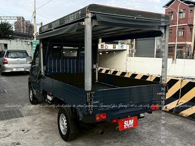 只跑2萬多公里，三面掀帆布  第14張相片