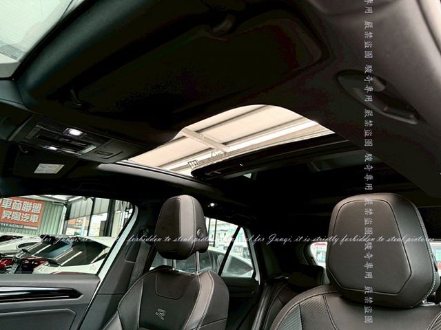 R-Line版，只跑3萬9仟多公里  第8張相片