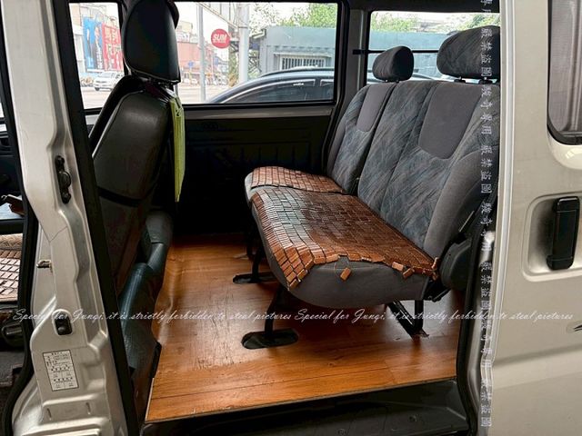 自排款，只跑8萬多公里，市場稀缺  第3張相片