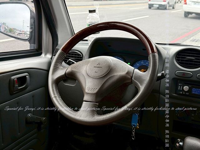 自排款，只跑8萬多公里，市場稀缺  第4張相片