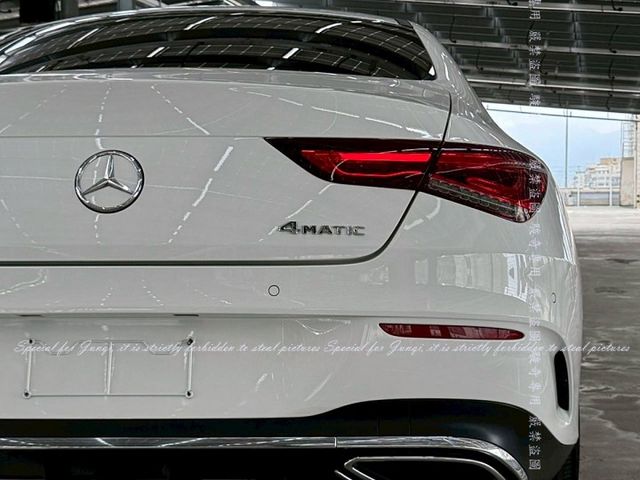 3眼智能多光束頭燈 AMG 歐規 低里程  第10張相片