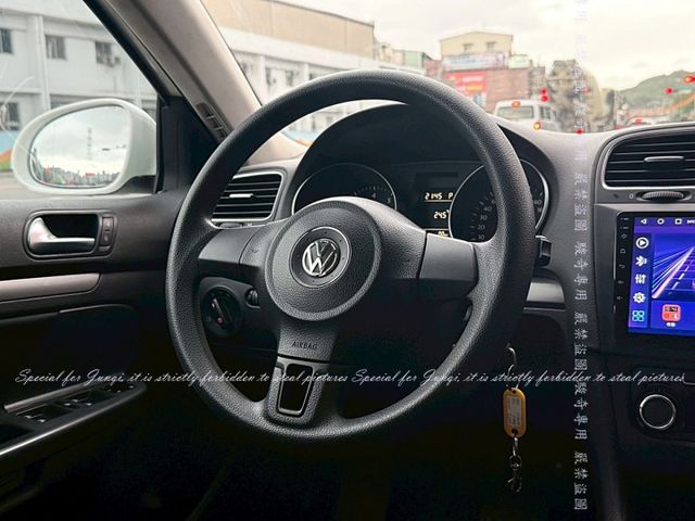 只跑7萬多，旅行車，安卓機，市場稀缺，前車主忍痛割愛  第5張相片
