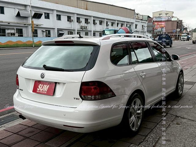 只跑7萬多，旅行車，安卓機，市場稀缺，前車主忍痛割愛  第14張相片