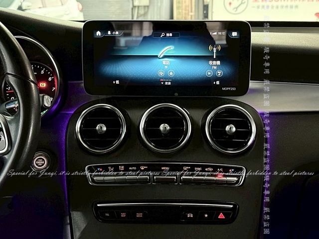 跟車系統，盲點系統，電動尾門  第8張相片