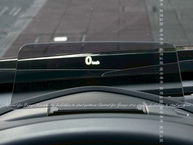 跟車系統、盲點系統、抬頭顯示、CarPlay  第11張相片