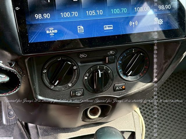 便宜代步車，小車大空間  第7張相片