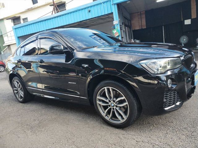 2017 Bmw X4 M版 里程數低  第4張相片