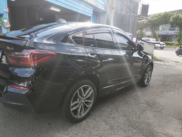 2017 Bmw X4 M版 里程數低  第6張相片