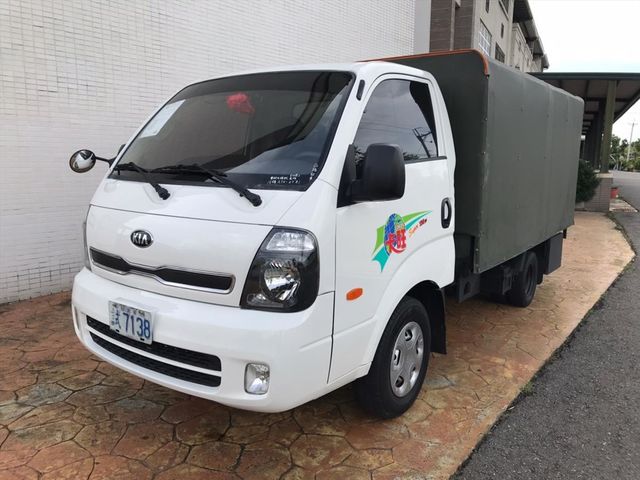 加裝電動升降帆。加裝雙芯大尾門  第1張相片