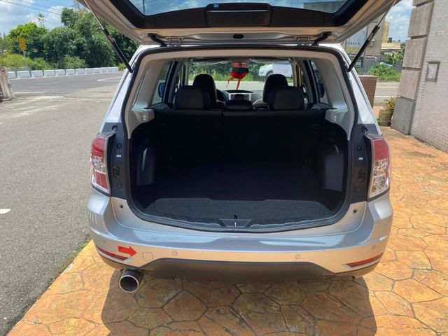 Foreste。森林人 4WD。全景天窗  第11張相片