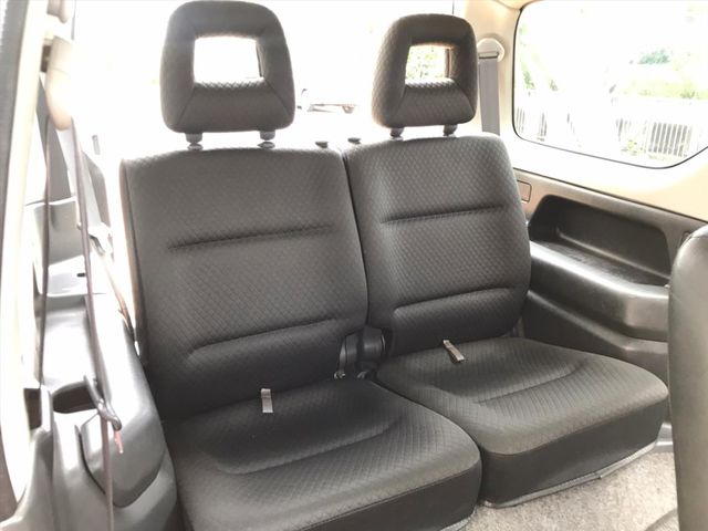 省油都會4WD  小休旅車。  第9張相片