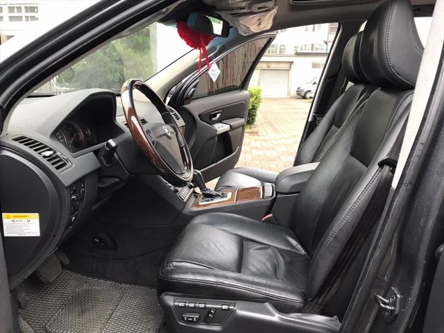 XC90頂級款,渦輪。4WD   七人座  第6張相片