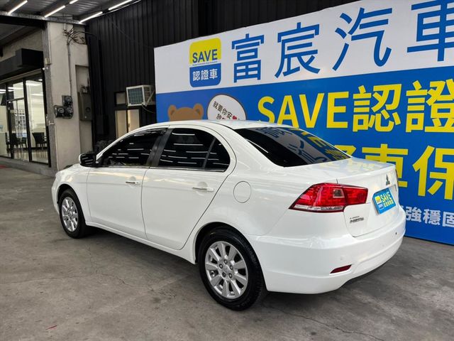 摸門 免鑰匙 電動椅 主機 倒車 恆溫  第2張相片