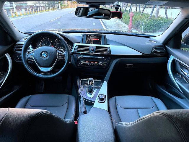 bmw 320 全原廠保養  第4張相片