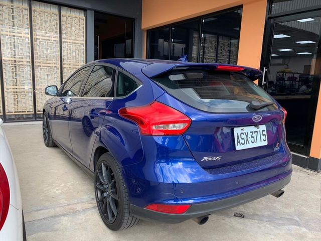 FORD FOCUS  第3張相片
