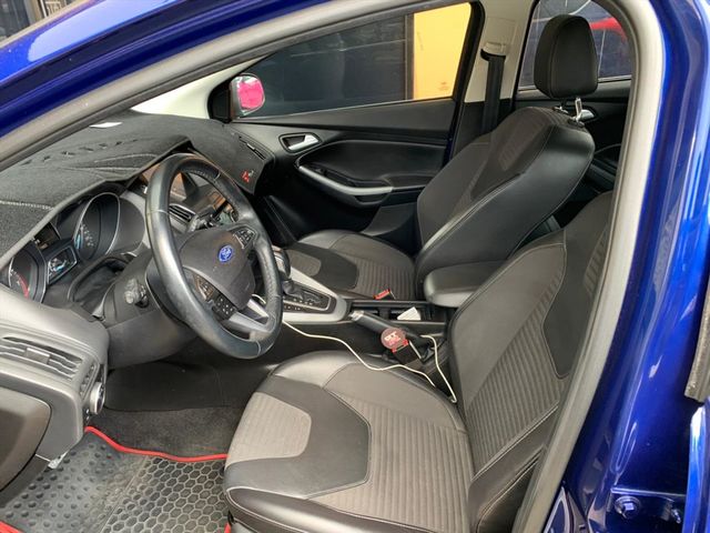 FORD FOCUS  第5張相片