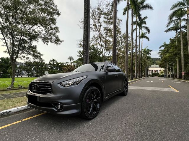 2014年 QX70 黑曜戰神  第2張相片