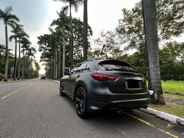 2014年 QX70 黑曜戰神  第5張相片