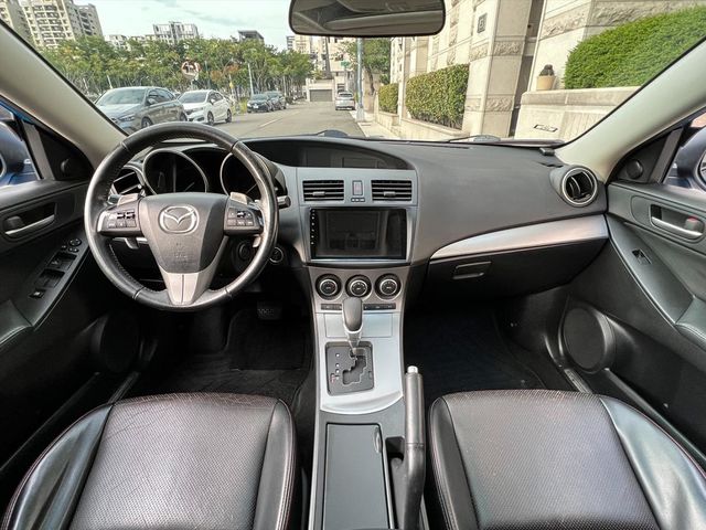 2011年 Mazda3 2.0S掀背款  第7張相片