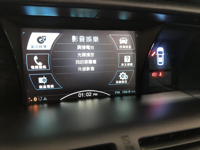 2012 M7 360度環景 電滑門  第5張相片