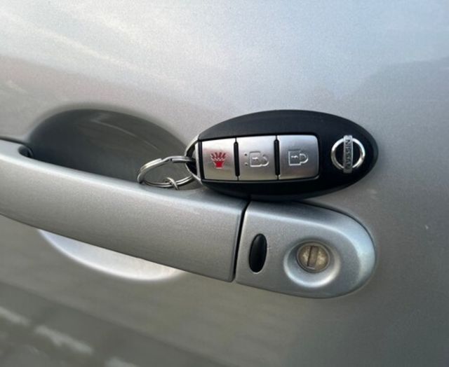 NISSAN日產 TIIDA  第19張相片