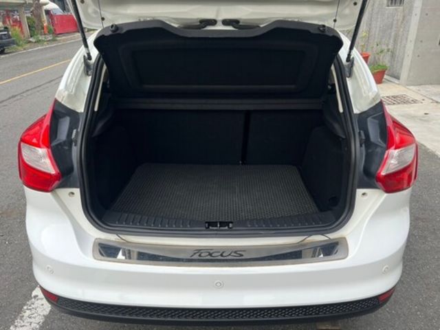 FORD福特 FOCUS  第14張相片