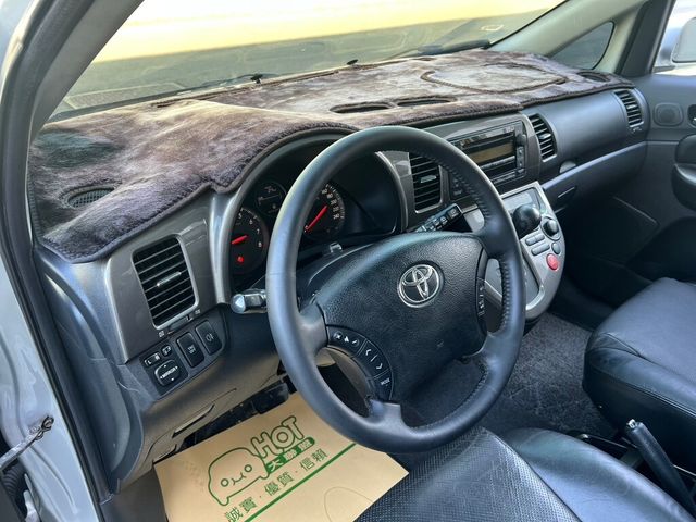 TOYOTA豐田 WISH  第9張相片