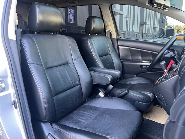 TOYOTA豐田 WISH  第10張相片