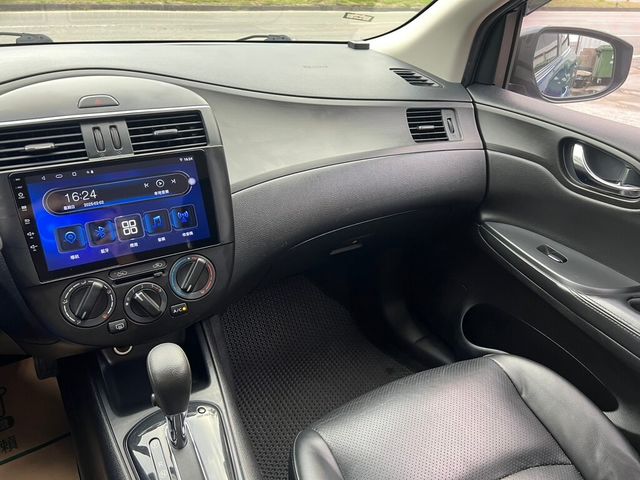 NISSAN日產 TIIDA  第15張相片