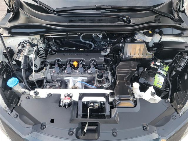 2018年 HONDA HRV 白色  第8張相片