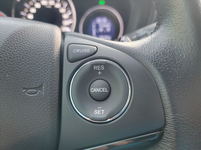 2018年 HONDA HRV 白色  第15張相片