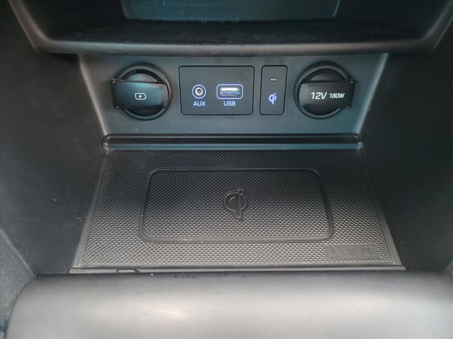 2019年Hyundai Kona 白色  第16張相片