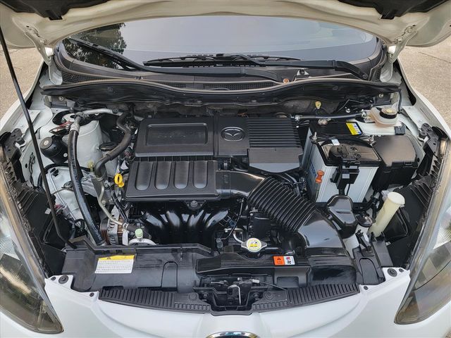 MAZDA MAZDA 2  第7張相片