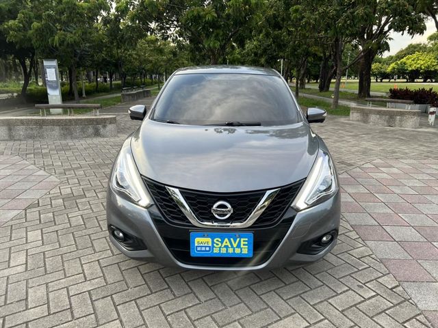 2019 Nissan iTiida灰色  第2張相片