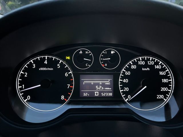 2019 Nissan iTiida灰色  第12張相片