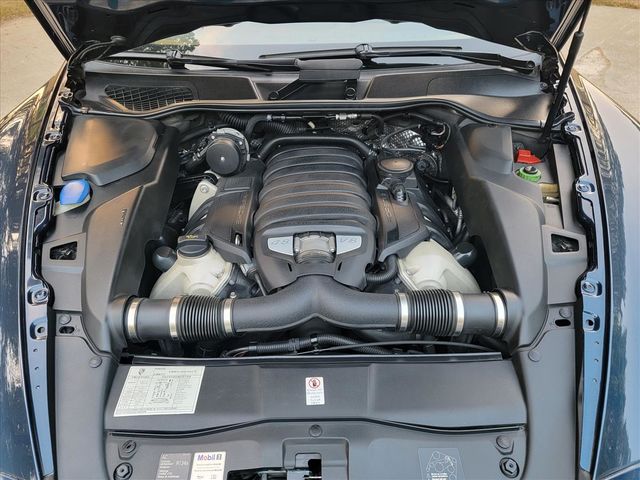 PORSCHE CAYENNE  第7張相片