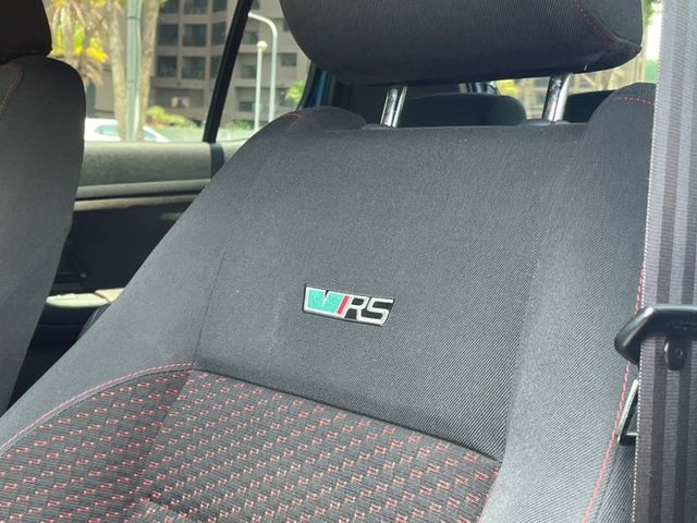 RS版 純正德國製造德國車 雙渦輪210匹馬力 F1式雙離合器+方向盤換檔快撥 數十萬精品 加大咖鉗  第13張相片