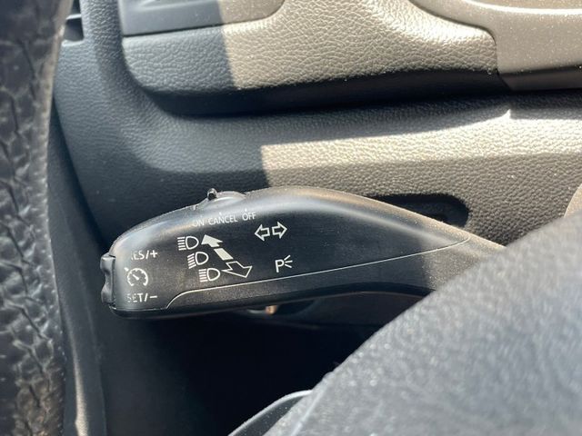 RS版 純正德國製造德國車 雙渦輪210匹馬力 F1式雙離合器+方向盤換檔快撥 數十萬精品 加大咖鉗  第14張相片