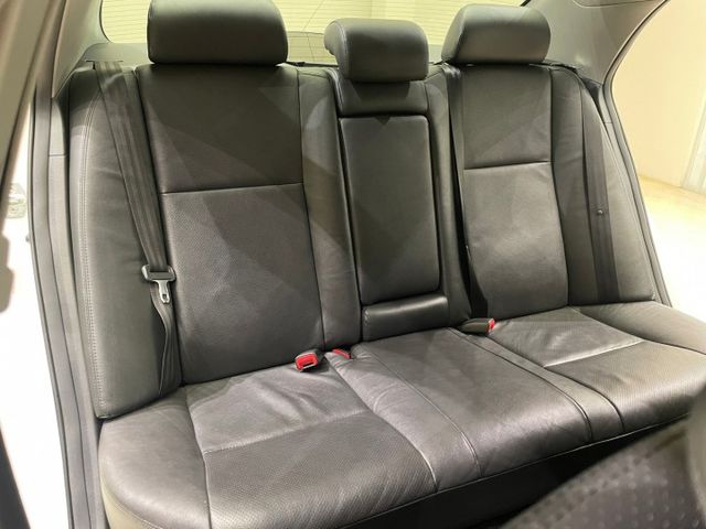 全車原鈑件，氣氛超棒 定速巡行 恆溫空調 抬頭顯示器  電動調整收折後視鏡  第10張相片